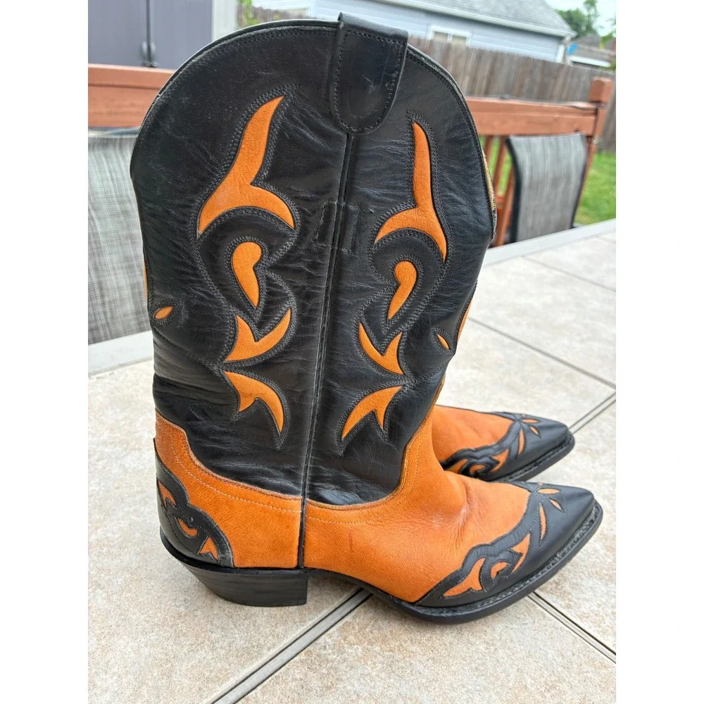 Stunning Handmade leather Cowboy Boots by The Stallion Boot & Belt Co.
